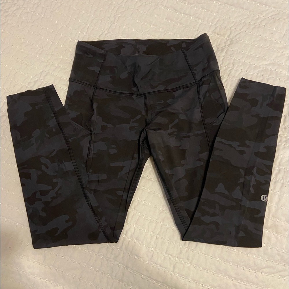 Lululemon Camo 3/4 Leggings
